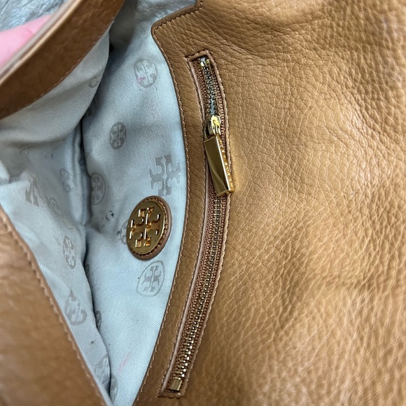 Tory Burch 2 in 1 Tan Leather Bag w Gold Accents. Cross body bag & clutch - Picture 8 of 16